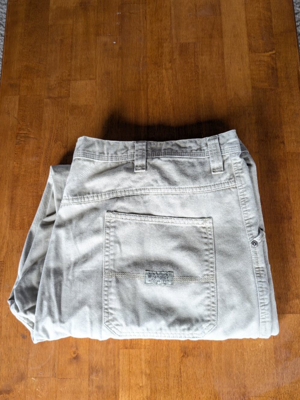 Wrangler mens Khaki work pants 40x32